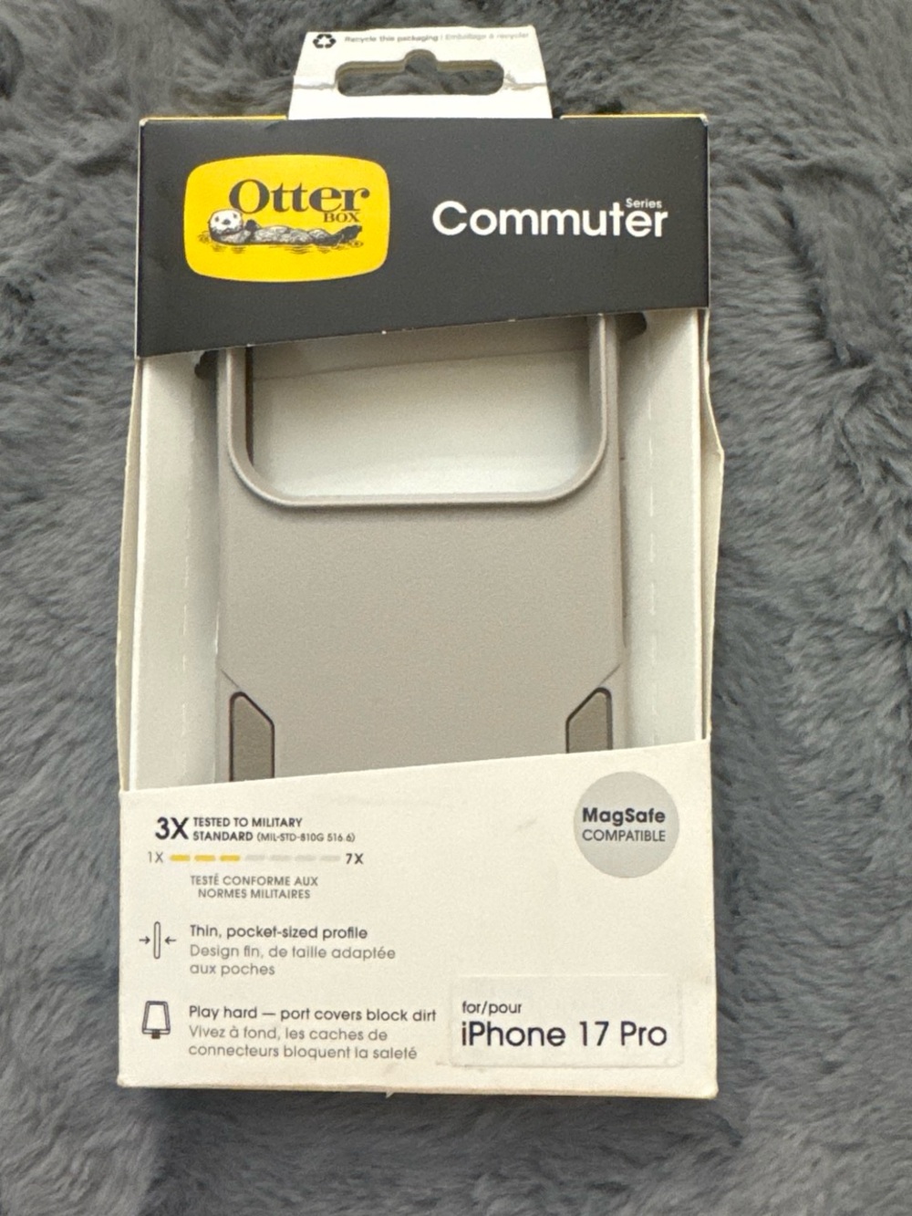OtterBox Commuter Series Case for iPhone 17 Pro - Light Gray